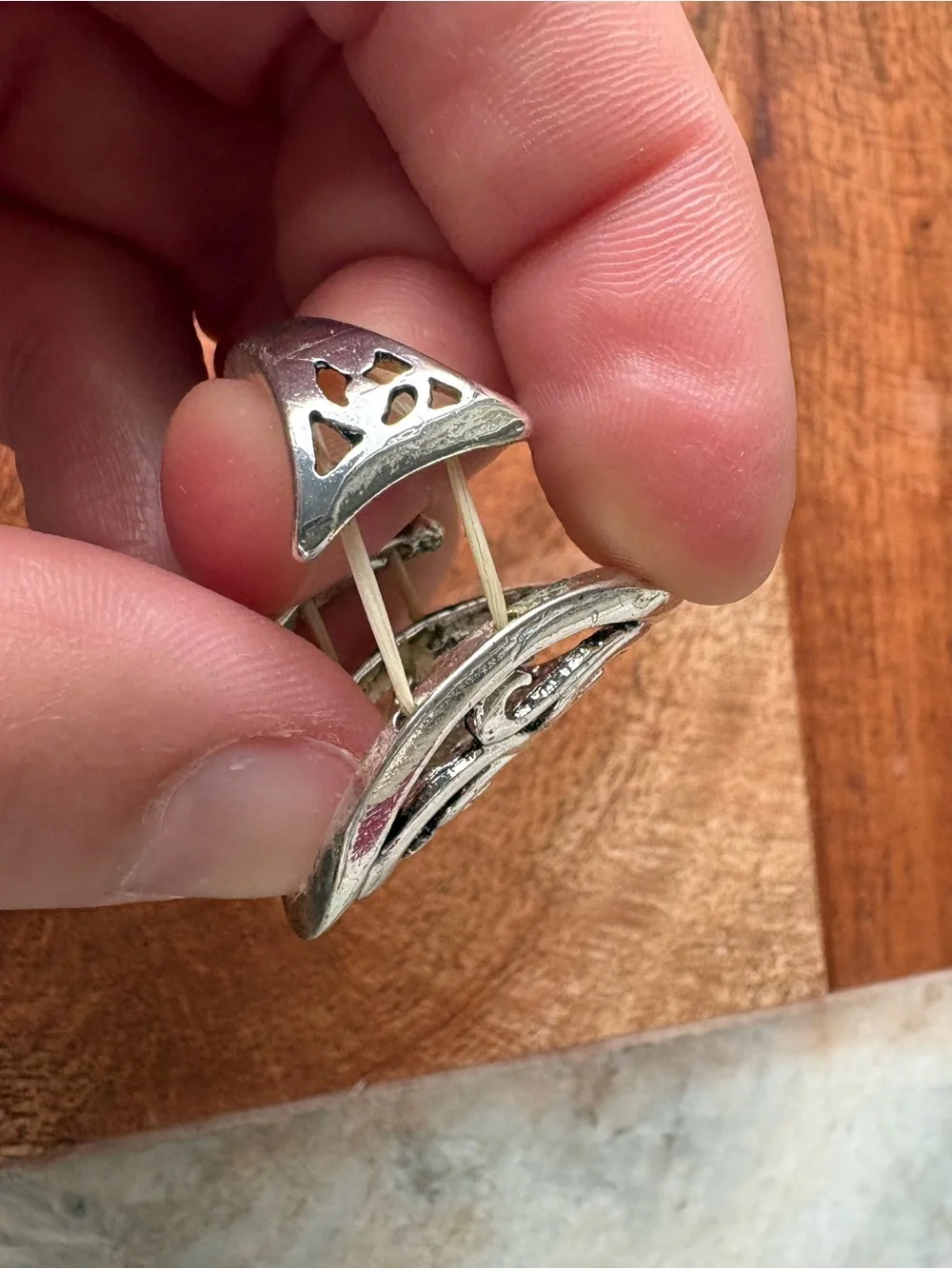 Vintage Silver Tone Filigree Statement Ring - Size 6 with Stretch Band